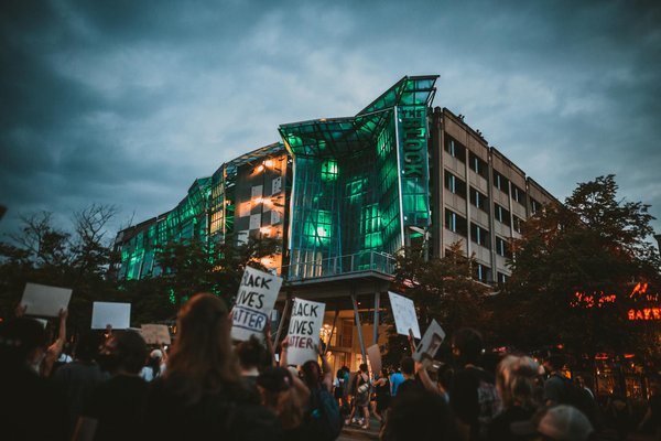 Quels sont les meilleurs moyens pour créer un club de lecture interactive pour enfants?